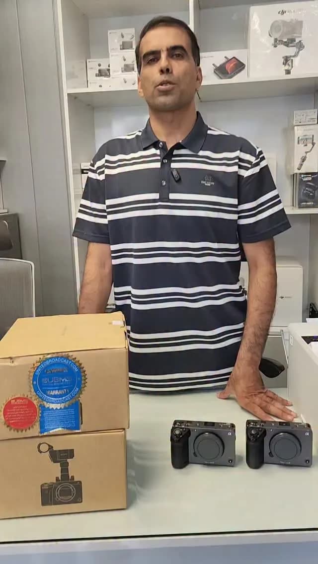 دوربین سینمایی FX3 کارکرده سونی، رنگ خاکستری و مشکی، جنس پلاستیک و فلز، کامپکت