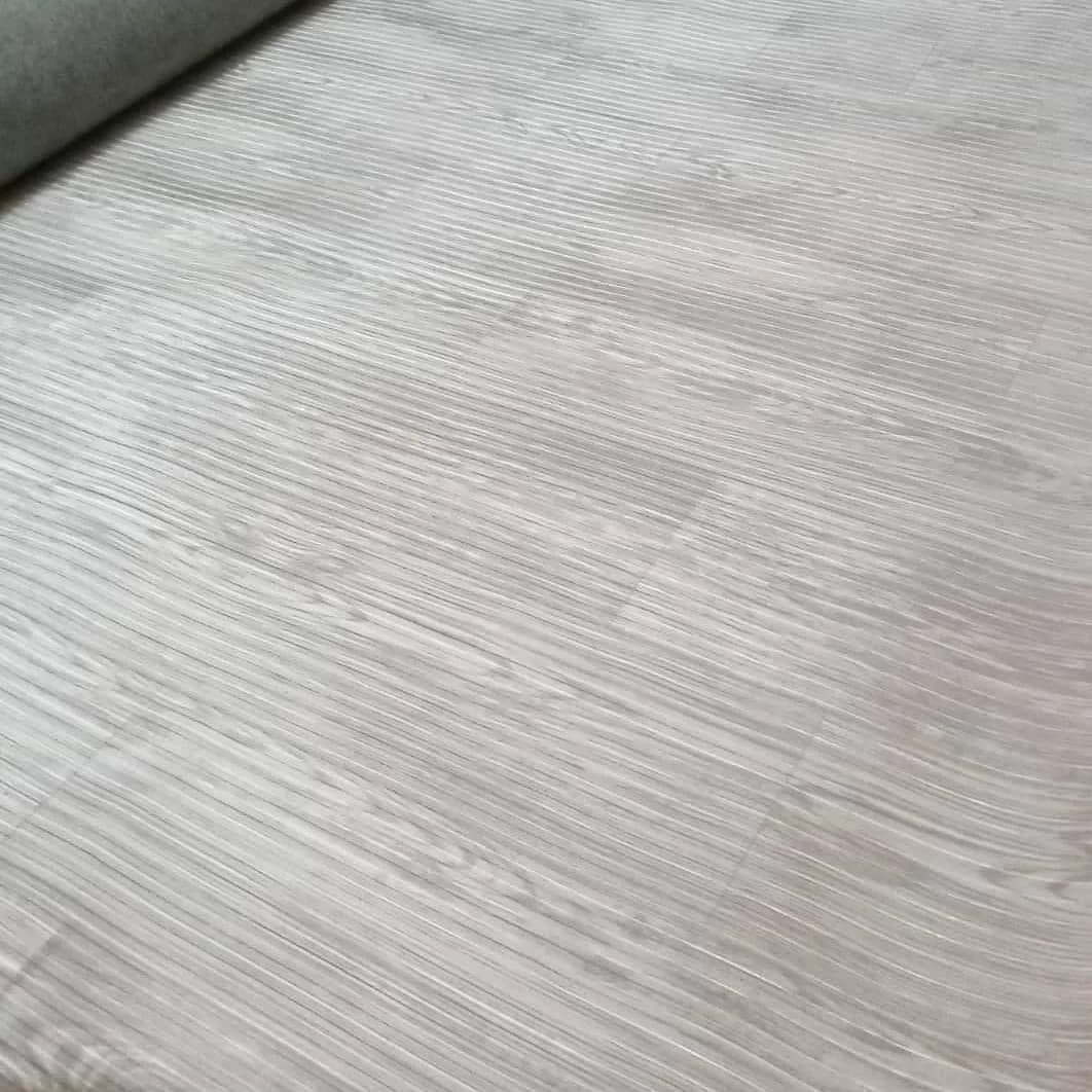 کفپوش پشت نمد روکش پیویسی ۲ میل، رنگ خاکستری، جنس PVC، طرح چوب