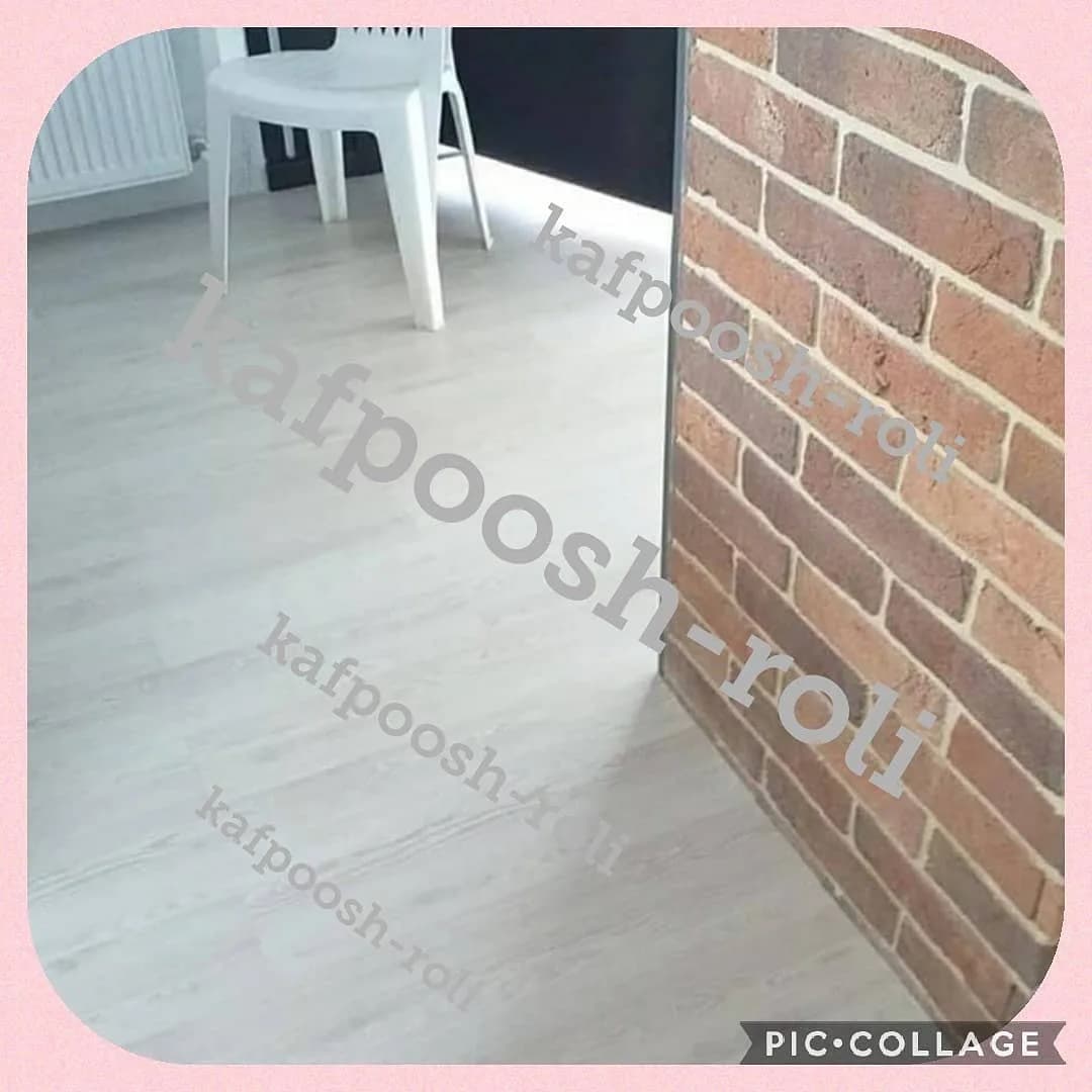 کفپوش رولی قابل شستشو، رنگ خاکستری و قهوه‌ای، جنس پلاستیک، طرح طرح چوب، کفپوش رولی طرح چوب