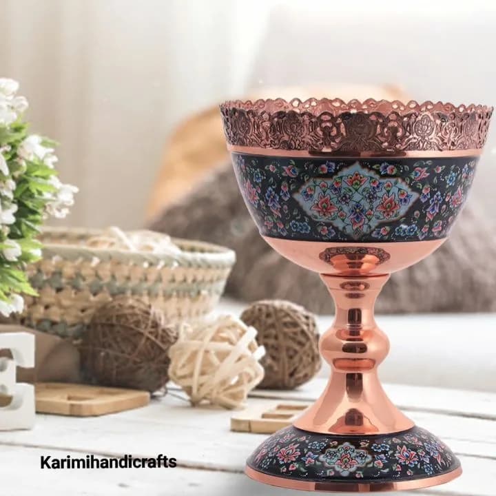 آجیلخوری مس و پرداز، رنگ مسی، مشکی و چندرنگ، جنس میناکاری، طرح گلدار، کاسه پایهدار
