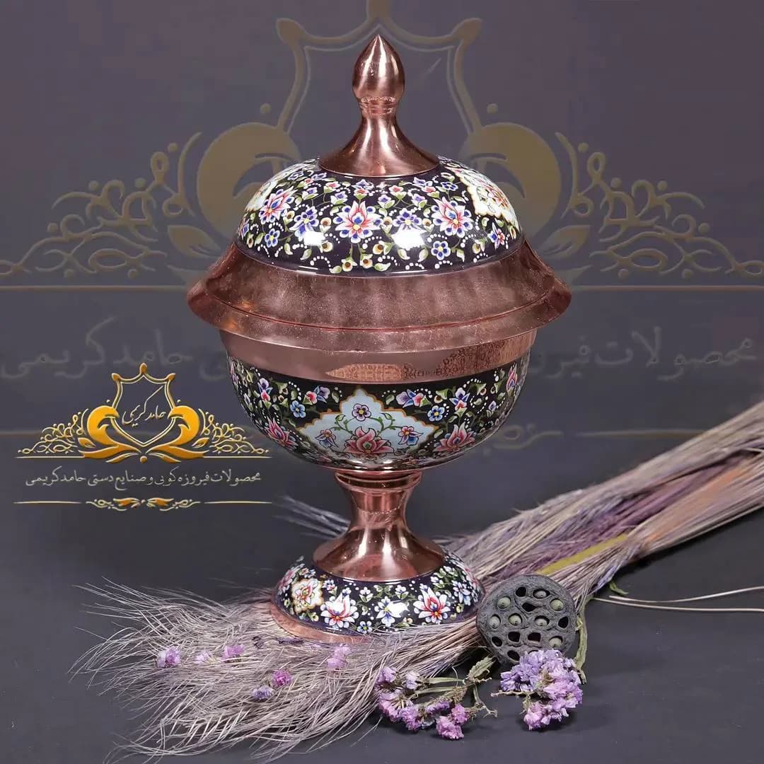قندان مس و پرداز، رنگ مسی، مشکی و چندرنگ، جنس میناکاری، طرح گلدار، ظرف قندان پایهدار