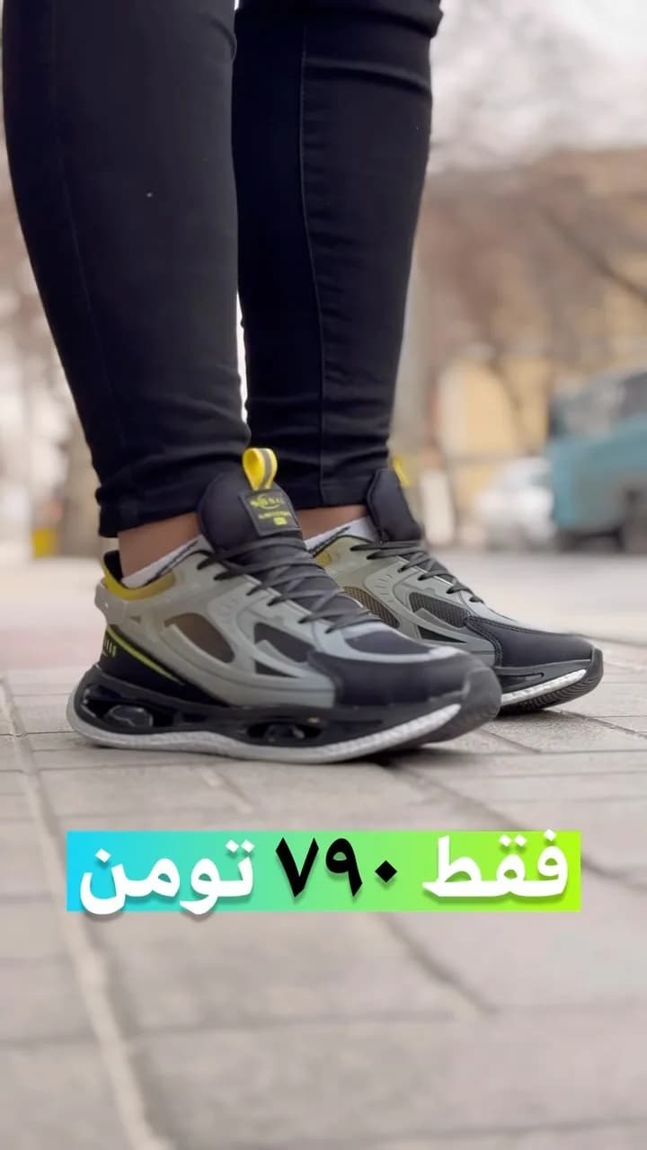 کتانی اسپرت زیتونی و مشکی، رنگ خاکستری و زرد، پاشنه تخت