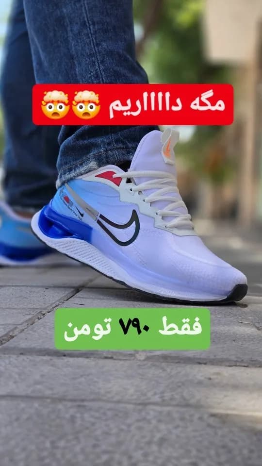 کتانی اسپرت سفید و آبی نایکی، رنگ قرمز، ساق کوتاه