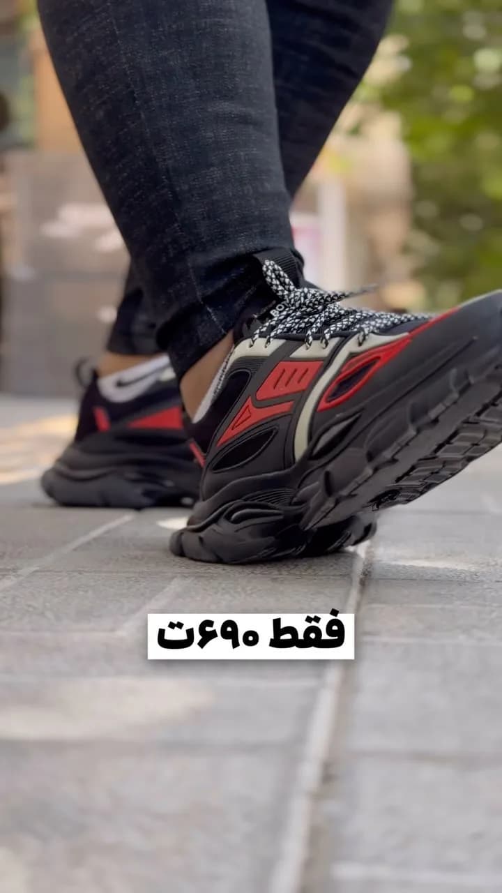 کتانی اسپرت مشکی و قرمز، رنگ سفید، پاشنه ضخیم