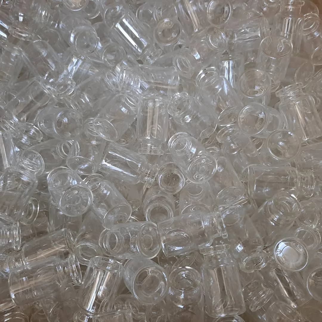 ویال شیشه‌ای