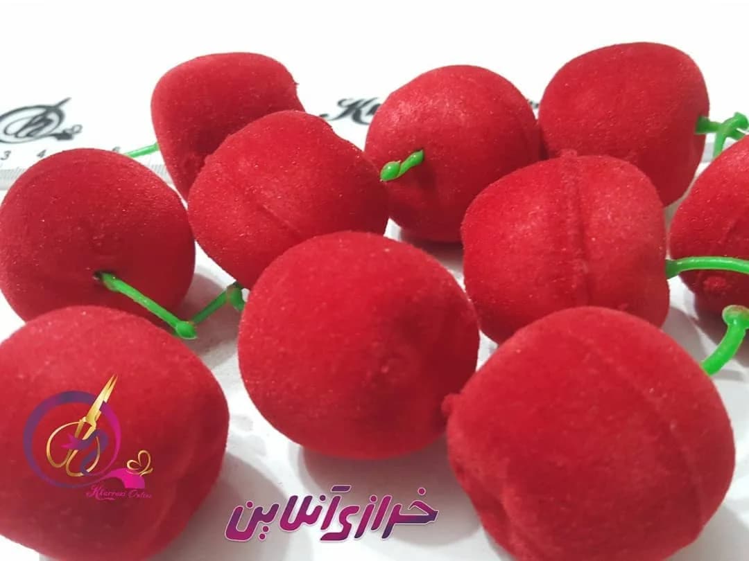 پک ۱۰ عددی سیب مخملی — رنگ قرمز — نمای دردست — ۱۰ عددی