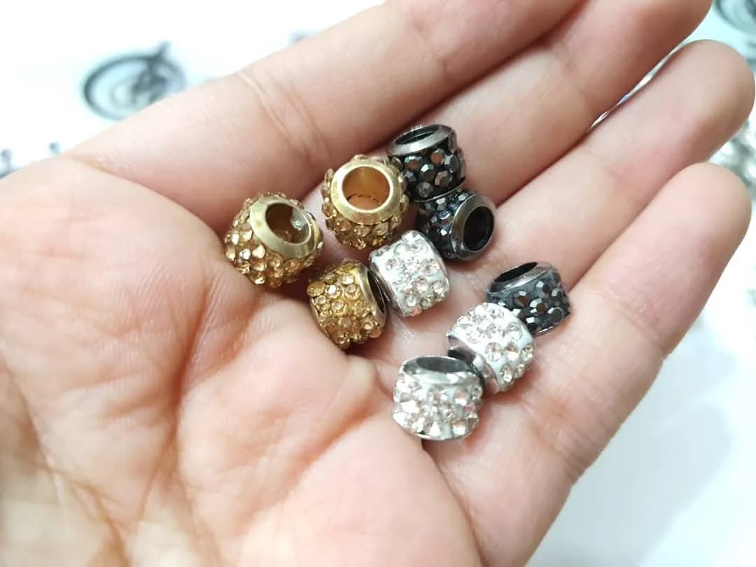 مهره فاصلهانداز، رنگ طلایی، نقرهای و مشکی، جنس فلز، طرح سنگدوزی، استوانهای کوچک