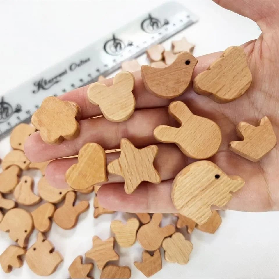 مهره چوبی فانتزی، رنگ کرم، اشکال مختلف