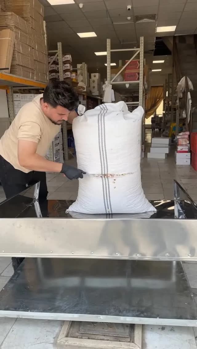 پسته شور تفت سنتی