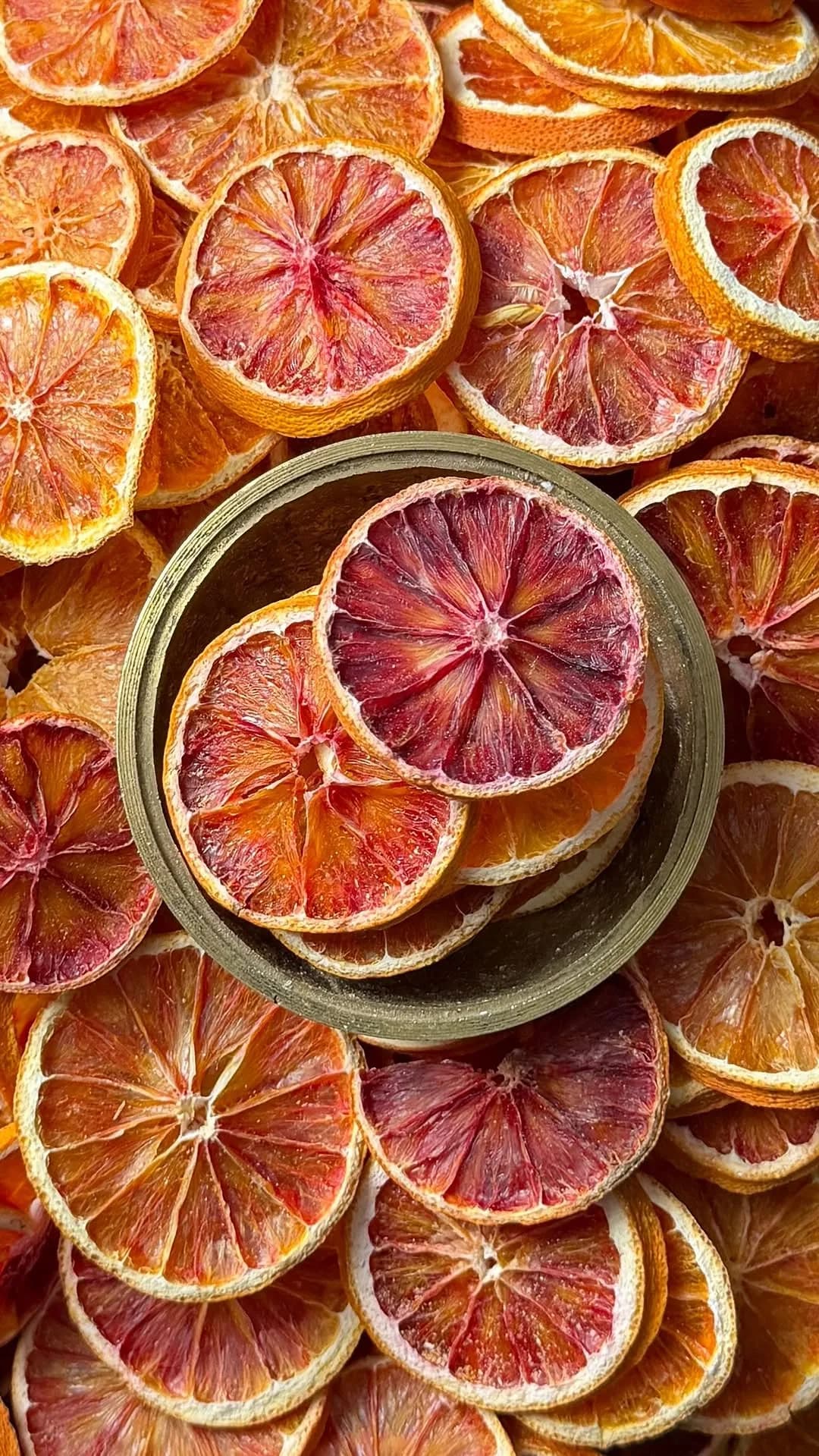 اسلایس پرتقال توسرخ، رنگ نارنجی و قرمز، میوه خشک