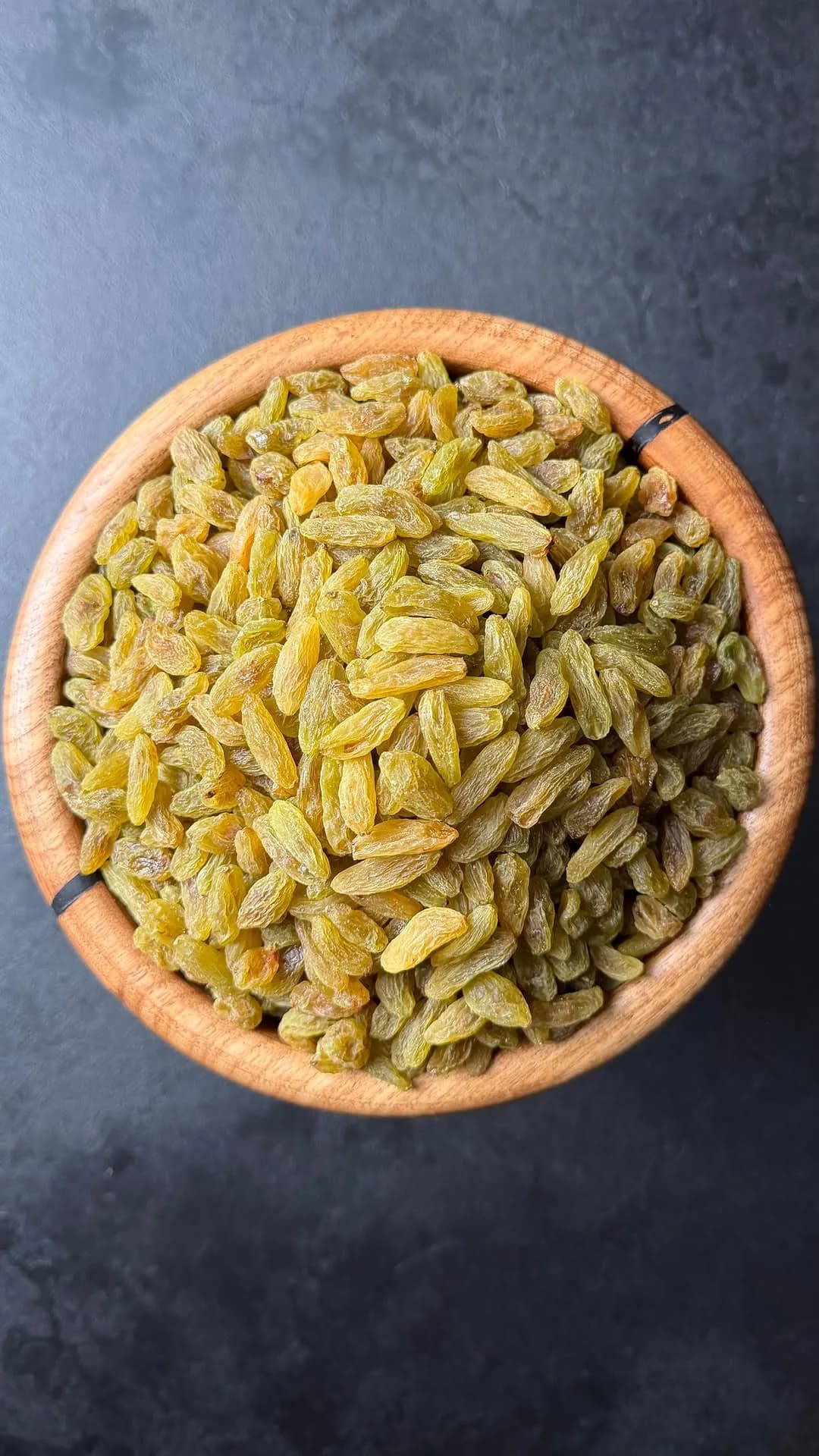کشمش سبز درجه یک، رنگ سبز روشن و زرد، پلویی