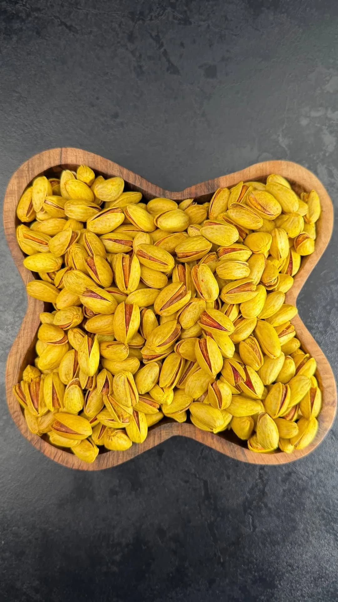 پسته اکبری شور لعابی