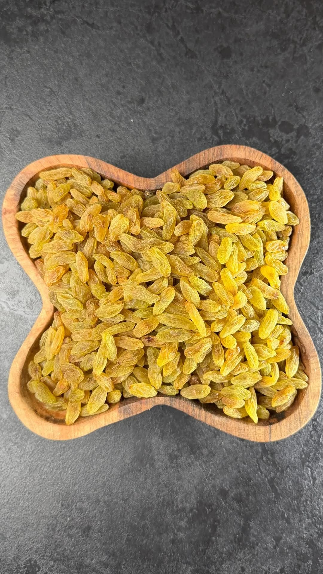 کشمش سبز قلمی درجه یک