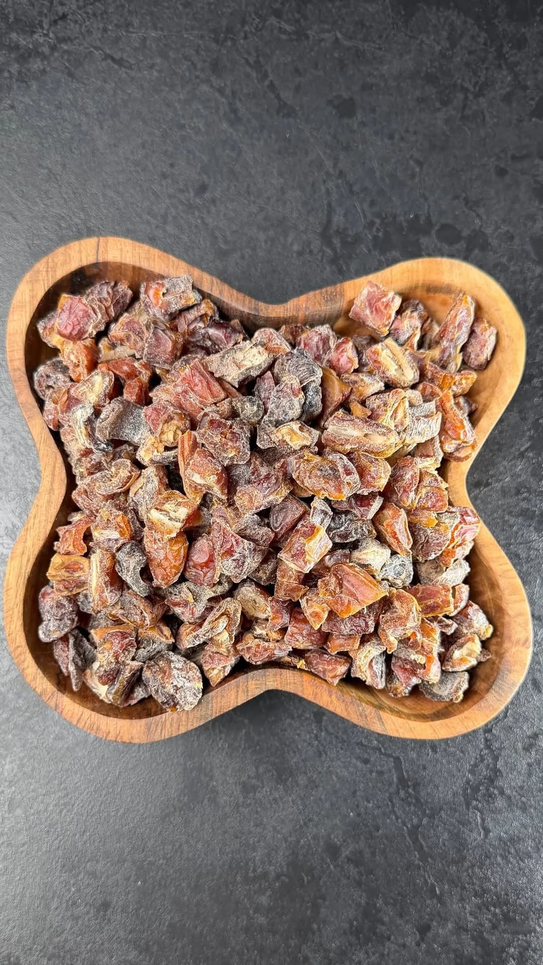 چیپس خرما پیارم خشکبار استور