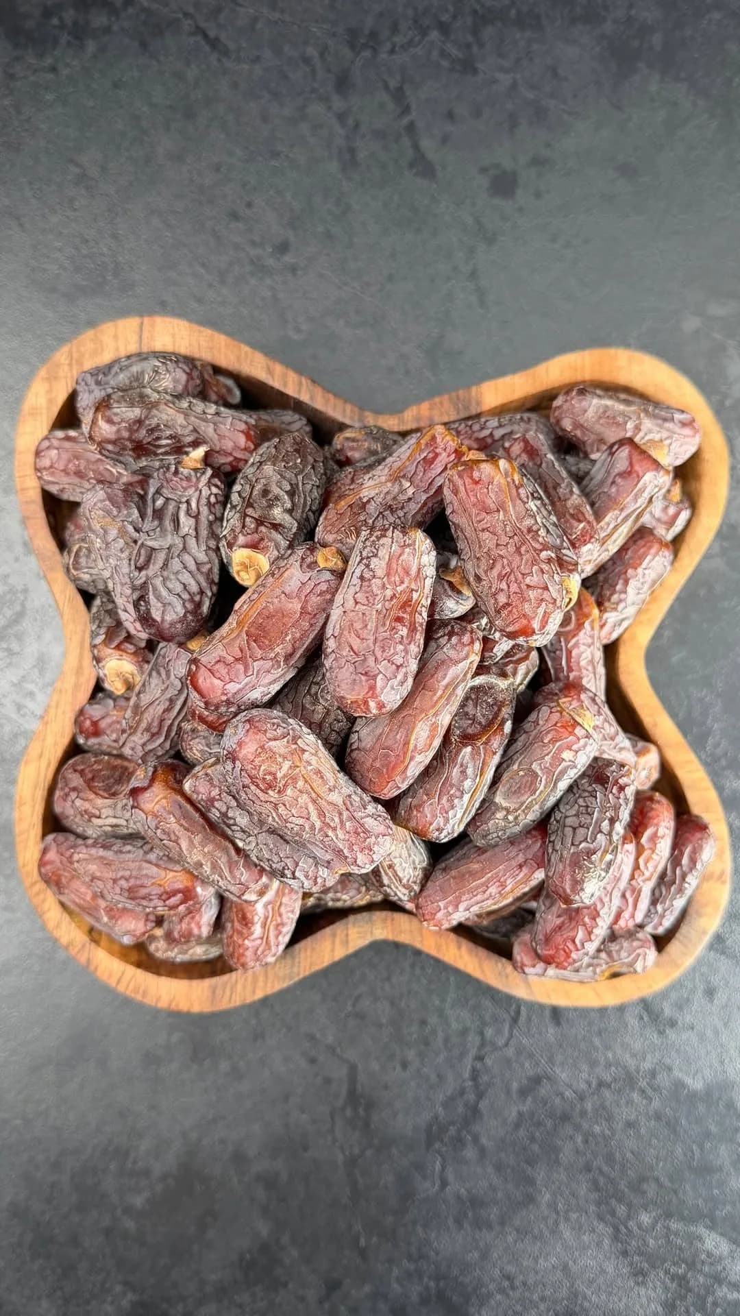 خرما پیارم، رنگ قهوه‌ای