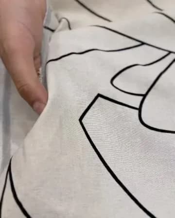 پارچه لینن فلوک عرض ۱۵۰، رنگ سفید و مشکی، طرح هندسی، پارچه متری