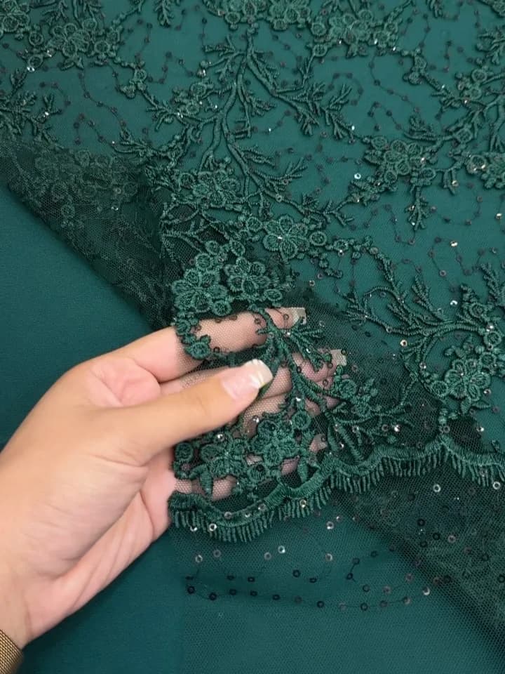 پارچه دانتل گیپور سهبعدی