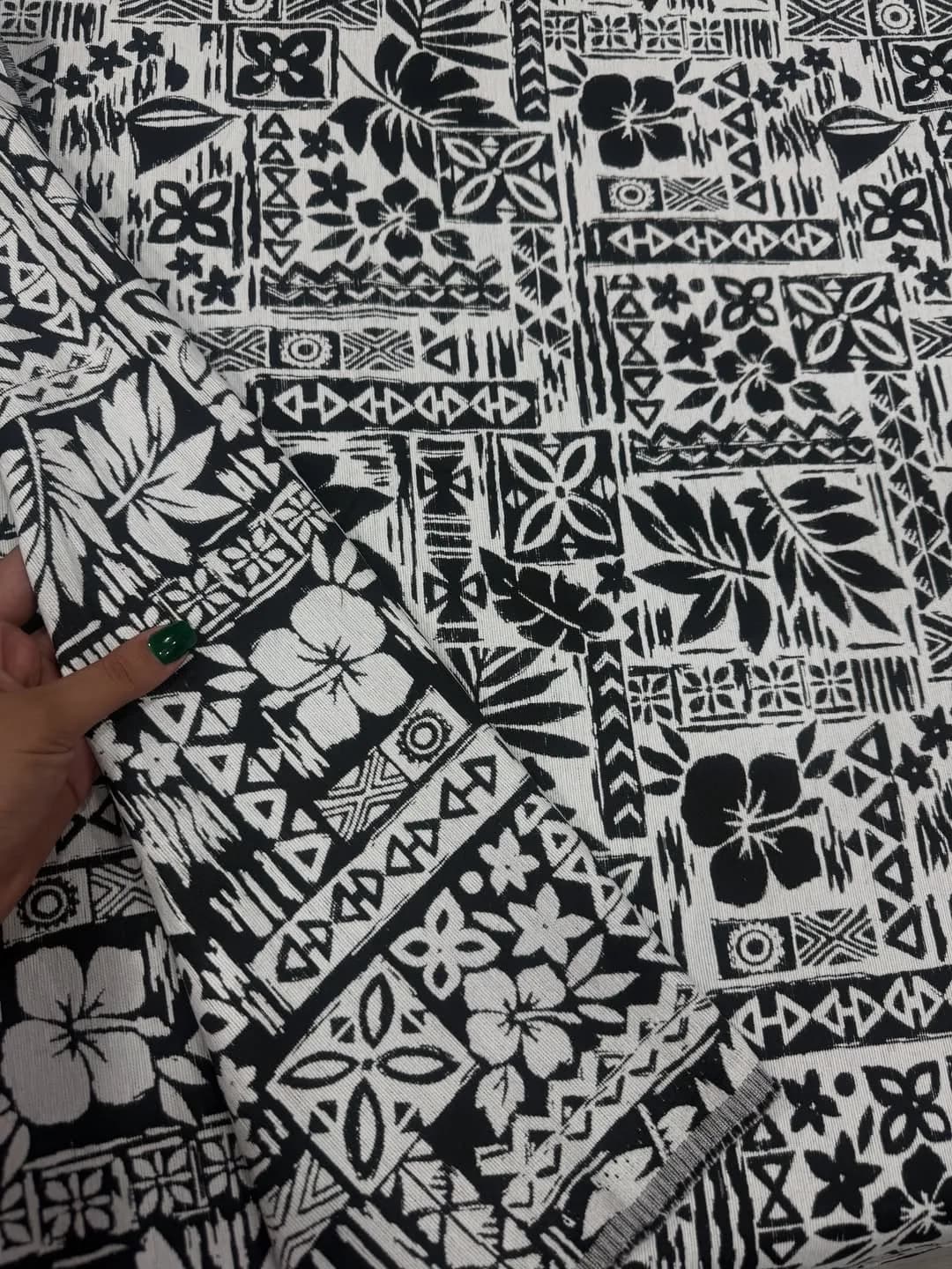 پارچه ژاکارد دورو — رنگ مشکی — نمای در‌دست — دو رو