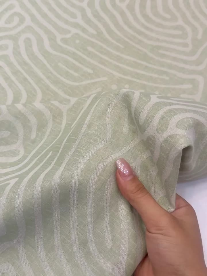 پارچه وال دبل طرحدار، رنگ سبز، خاکستری، آبی و کرم، جنس پنبه، طرح پلنگی، پارچه متری