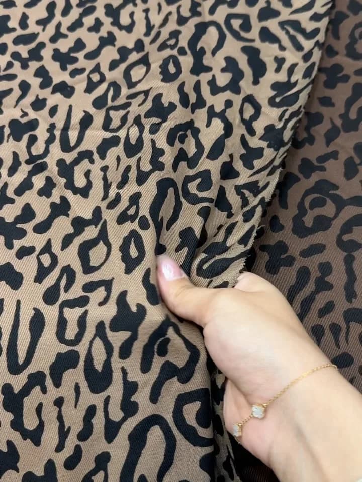 پارچه لایوسل پلنگی