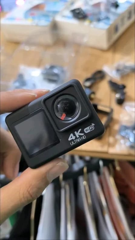 دوربین ورزشی 4K، رنگ مشکی، جنس پلاستیک، مستطیلی کوچک