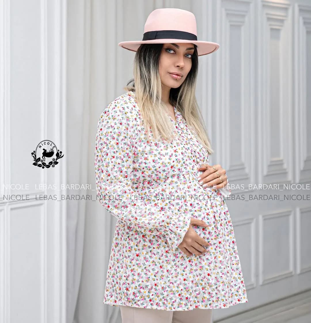 شومیز حریر خامهدوزی بارداری شیردهی طرح گلسان، رنگ سفید، صورتی و زرد، طرح گلدار، کوتاه، یقه هفت، آستینبلند