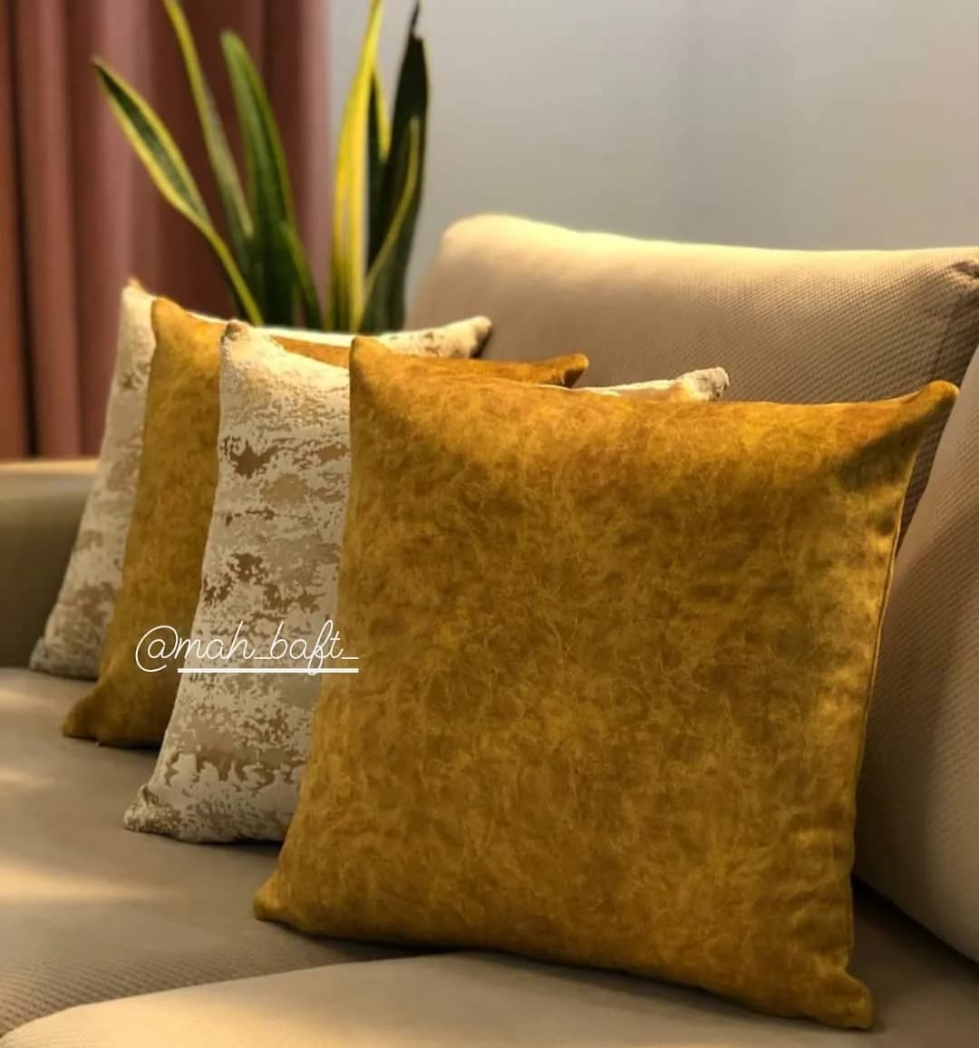 کوسن مخمل ساده