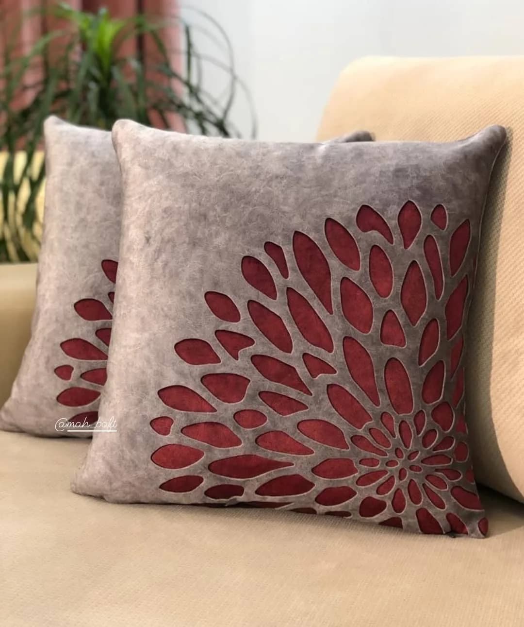 کوسن طرح قاصدک طوسی و زرشکی