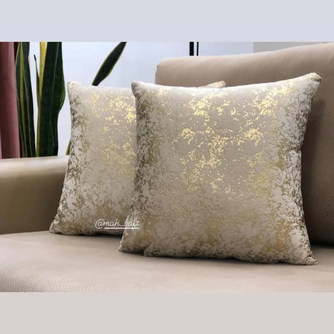 کوسن مخمل طلاکوب