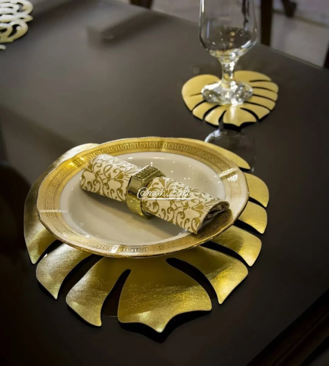 ست رومیزی طرح برگ انجیری