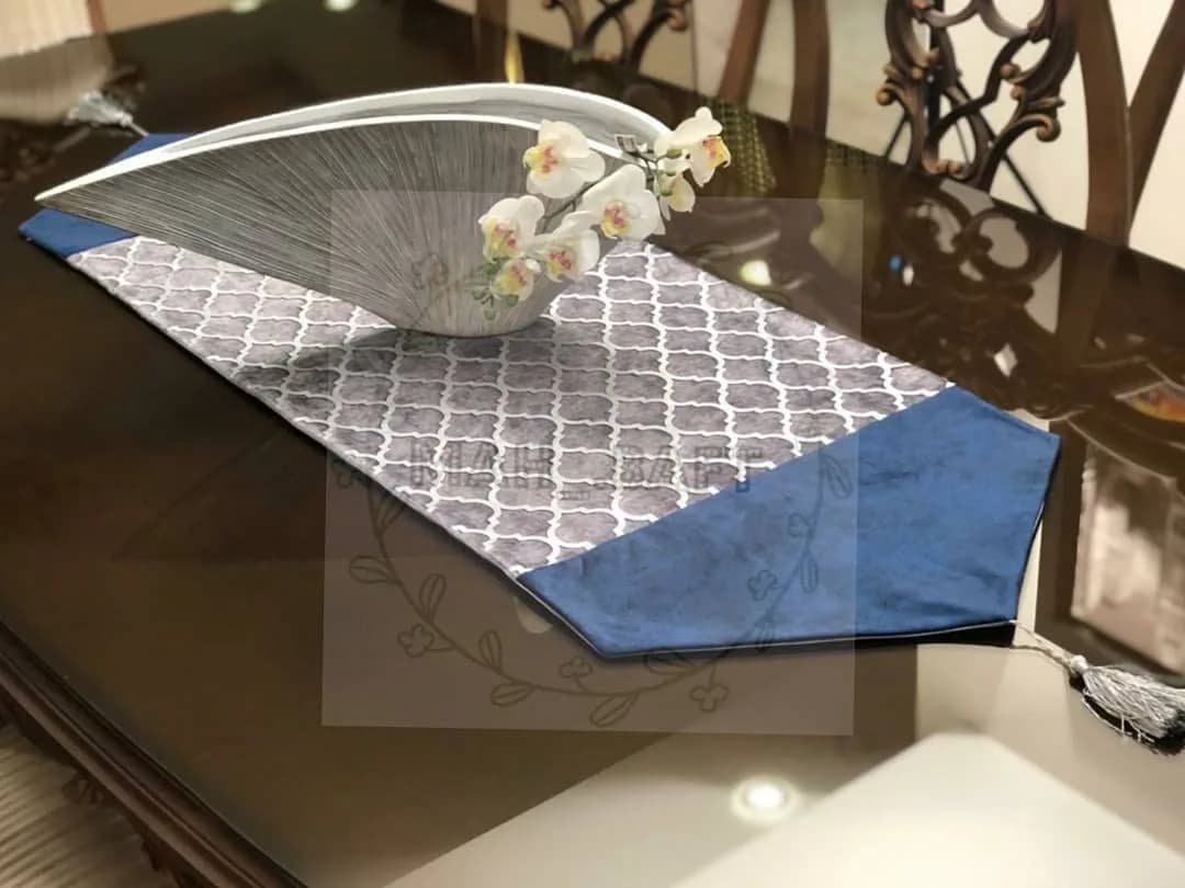 رانر طرح درباری طوسی