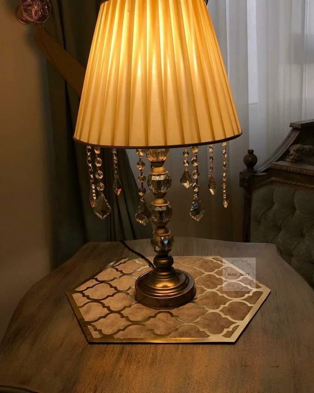 رومیزی عسلی طرح لوزی