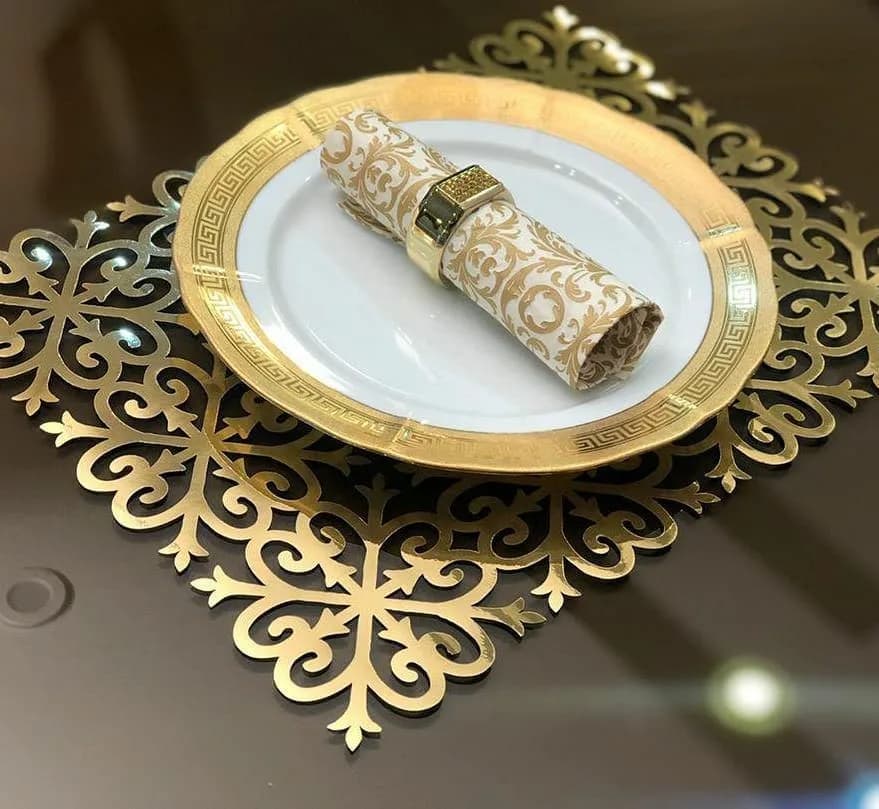 زیربشقابی چرم طرح گل ریز