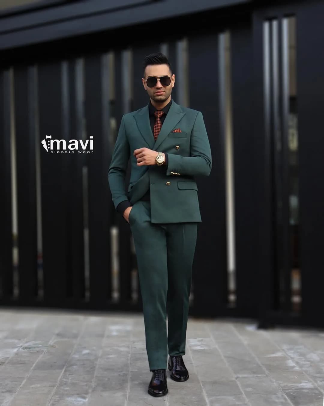 کت و شلوار دبل برست اکونومی، رنگ سبز تیره، کت دو ردیفه، جذب
