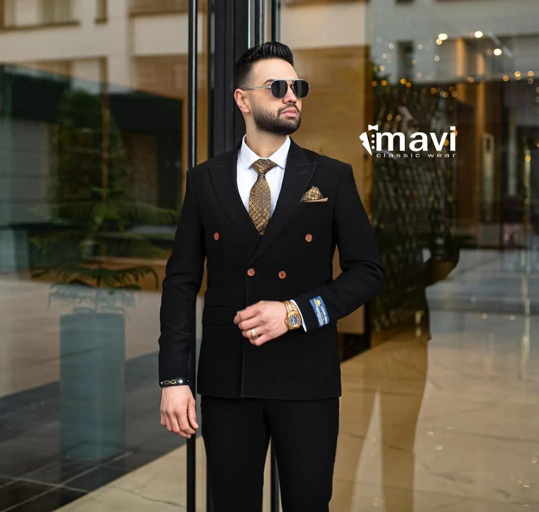 کت و شلوار دبل برست آنتونی زیمن، رنگ مشکی، کوتاه، دو ردیفه، آستین بلند