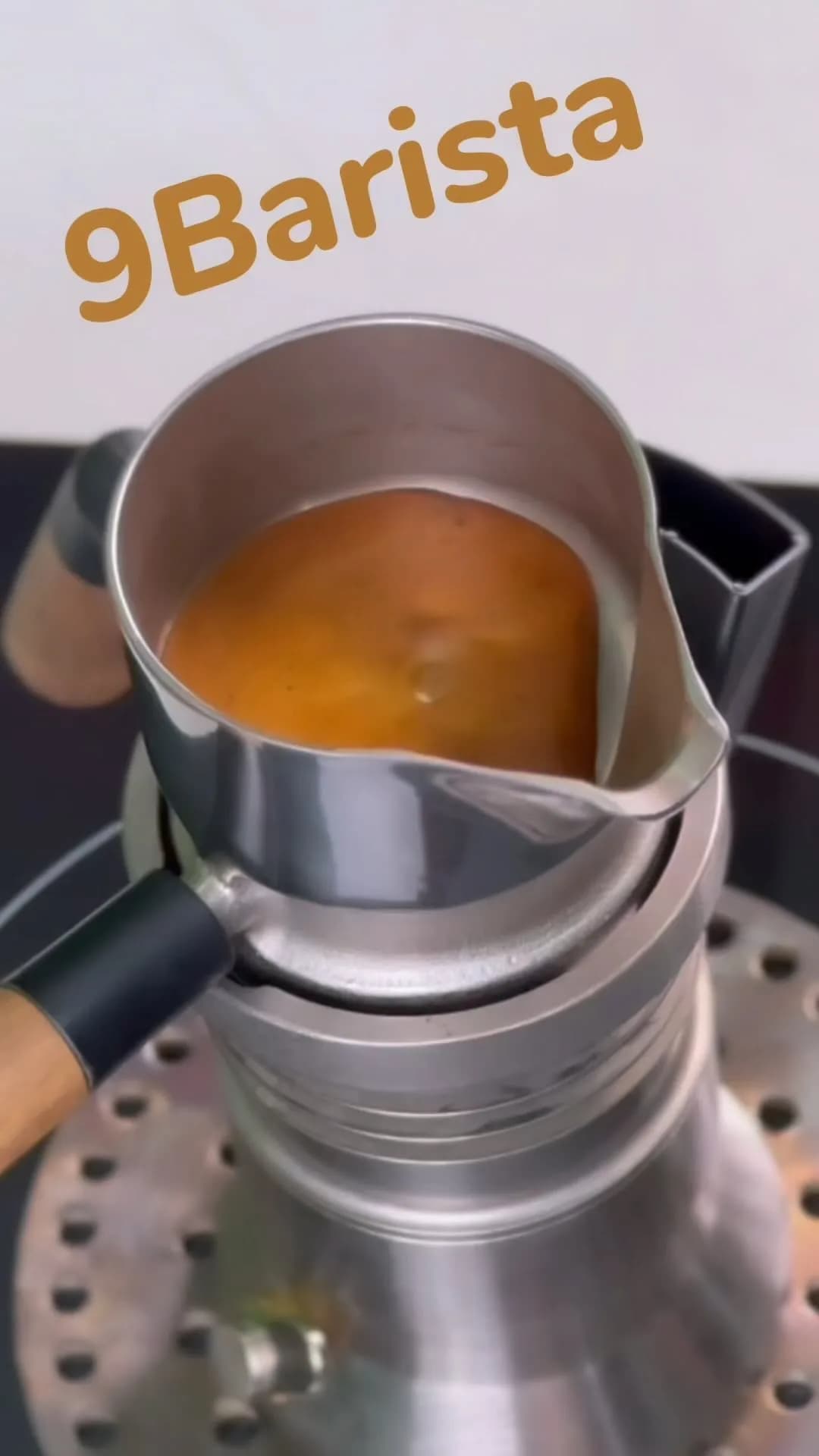 اسپرسوساز روگازی 9Barista، رنگ استیل، چوب و مشکی، جنس استیل و چوب
