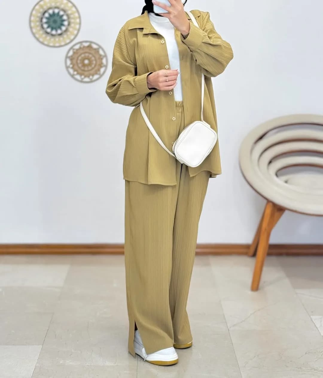 ست شلوار چاکدار آیوا — رنگ خردلی — نمای کامل — شلوار چاکدار