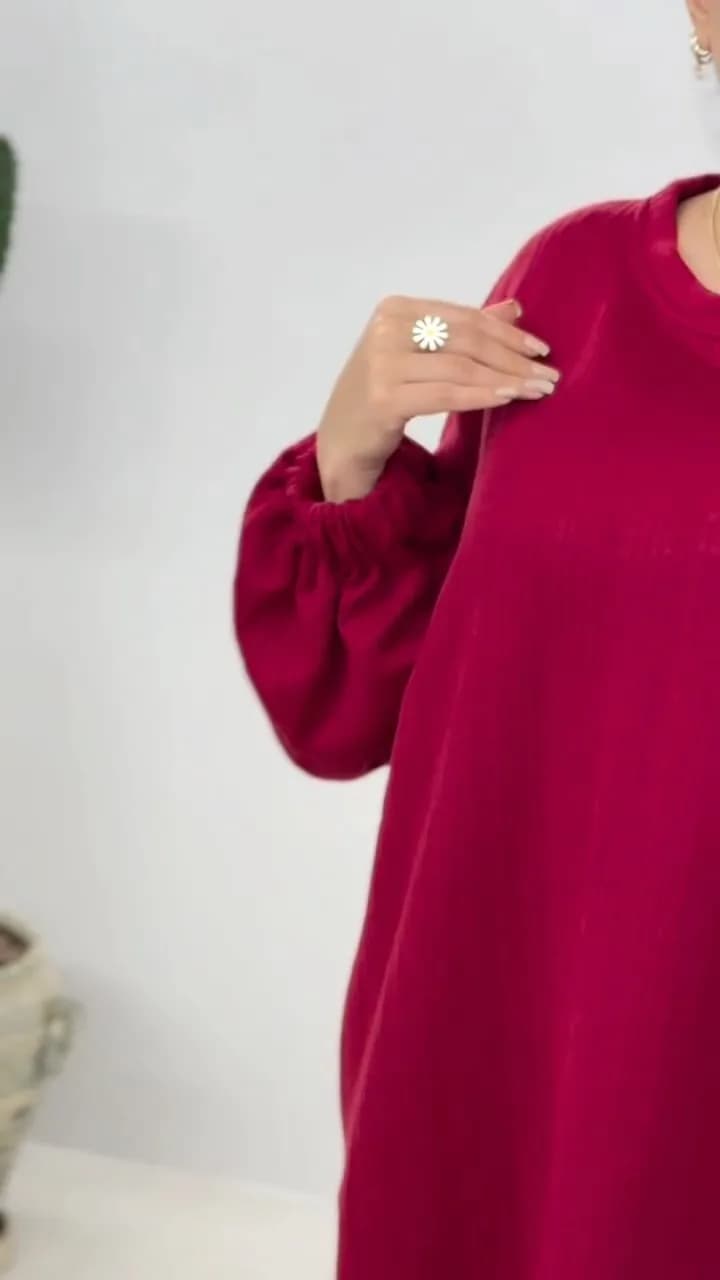 هودی لانگ بافت، رنگ سرخابی، جنس بافتنی، بلند، یقه گرد، گشاد