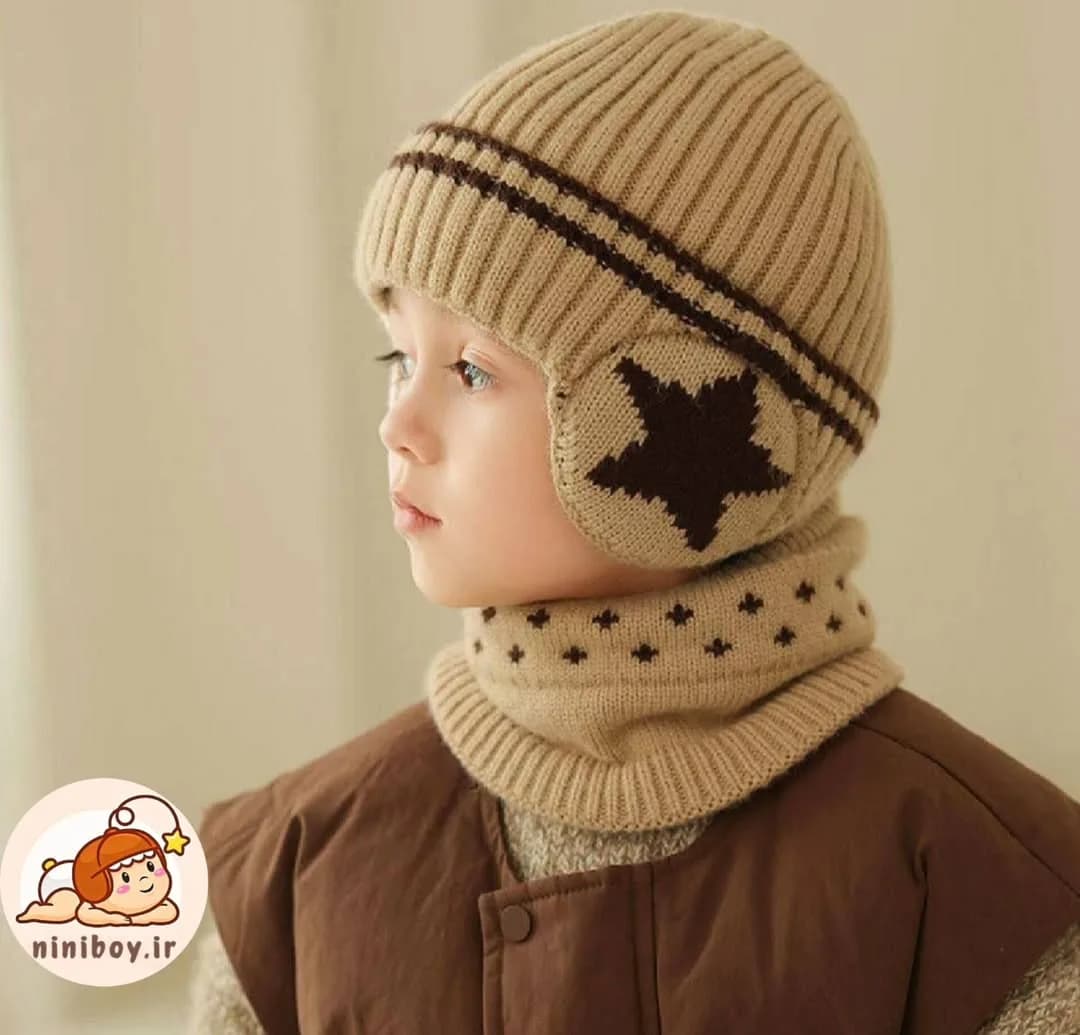 کلاه گوشدار و گردنی بافت، رنگ کرم و قهوهای، جنس بافتنی، طرح طرح هندسی، شال گردن