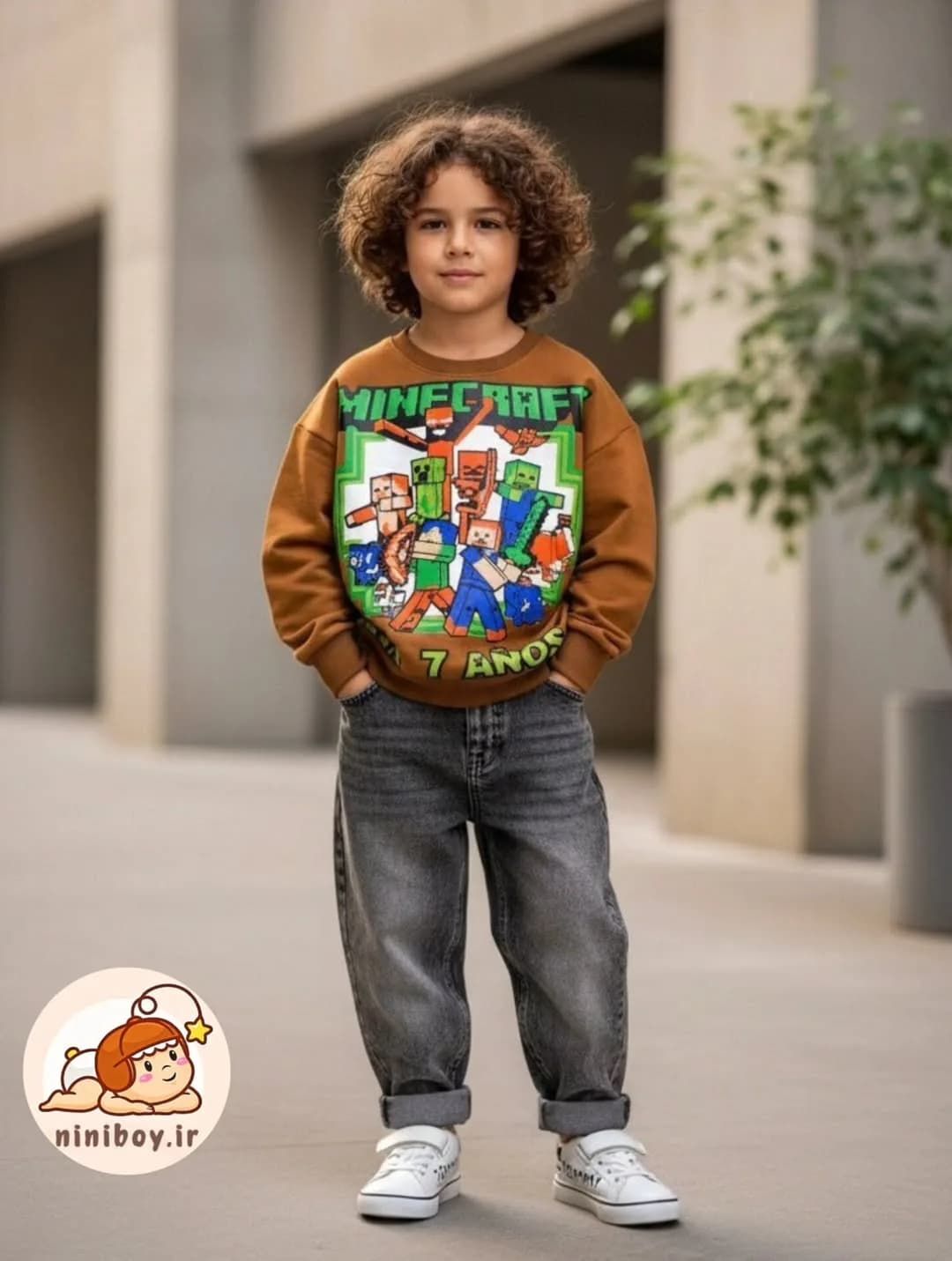 ست بلوز و شلوار طرح ماینکرافت، رنگ قهوهای و خاکستری، جنس پنبهای و جین، طرح طرحدار، یقه گرد، آستین بلند، جذب