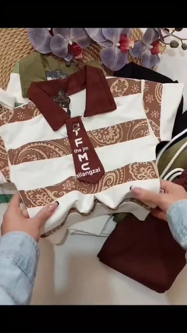 ست بلوز و شلوار کتان بچگانه