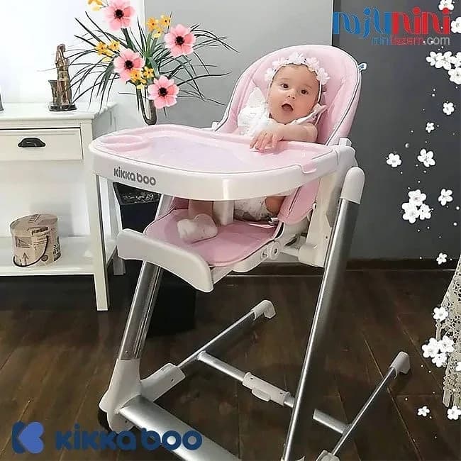 صندلی غذاخوری مدل Maple کیکابو، رنگ سفید و صورتی، جنس پلاستیک و فلز، دارای سینی