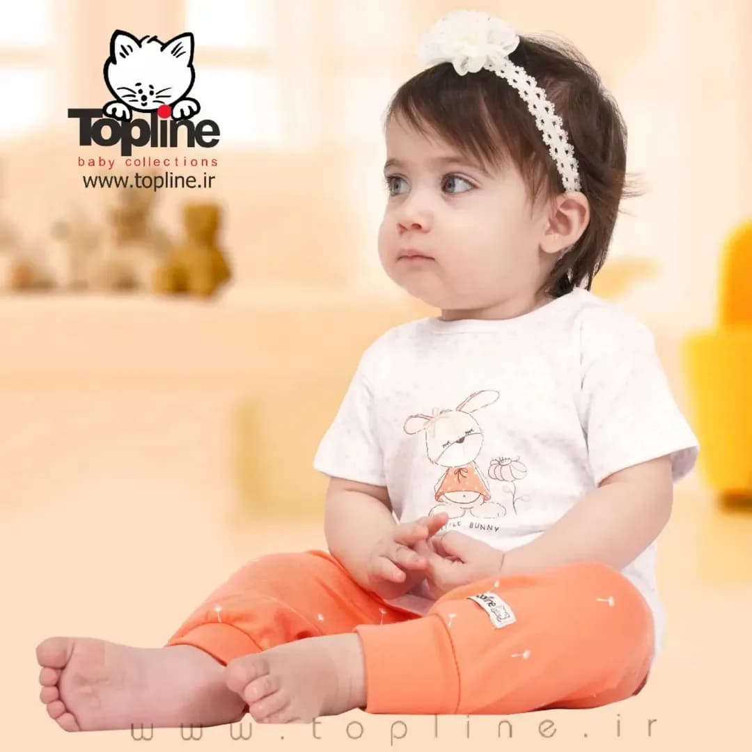 سرهمی نوزاد پنبه‌ای تاپ لاین، رنگ سفید و نارنجی، طرح شخصیت کارتونی، تیشرت آستین کوتاه و شلوار