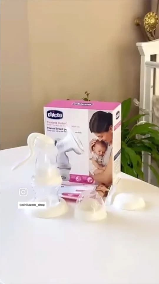 شیردوش دستی چیکو با بطری ۱۵۰ میلی chicco