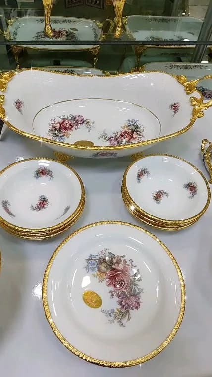چیدمان ظروف لمونژ حسام (کشکول، شکلاتخوری، رولتخوری و پیاله)