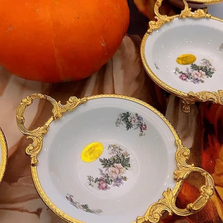 پیاله گل سبز پایهدار ۱۴ سانت آیسو