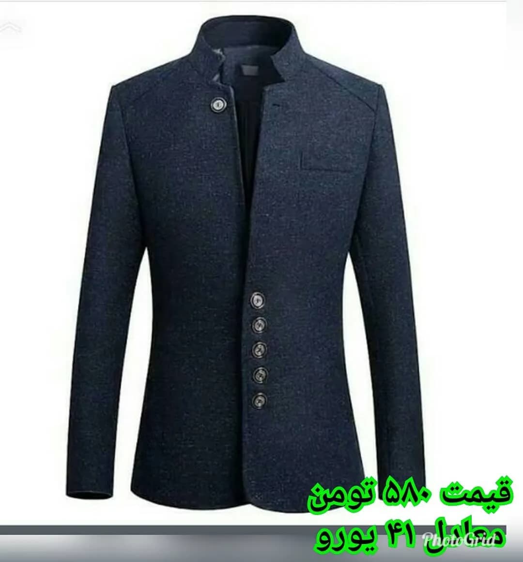 کت مردانه، رنگ سرمه‌ای، جنس پشم، کوتاه، یقه ایستاده، آستین بلند، جذب