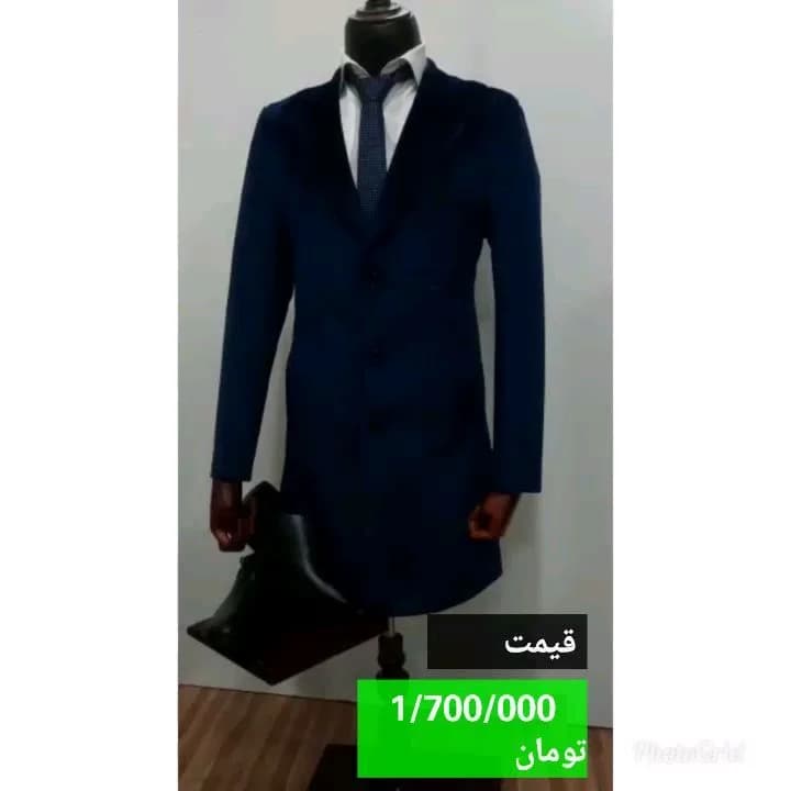 پالتو مردانه، رنگ سورمه‌ای، جنس پشم، بلند، یقه انگلیسی، آستین بلند
