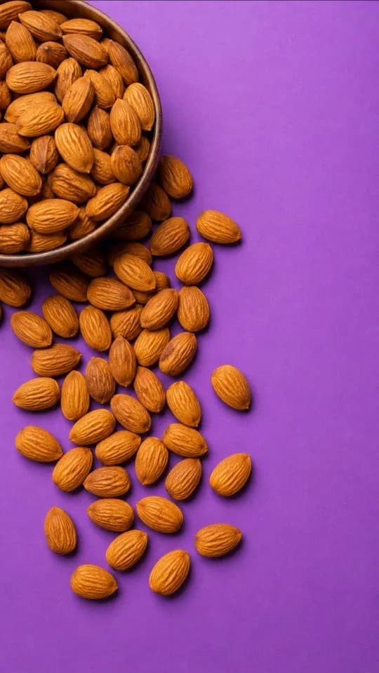 بادام درختی پسته، رنگ قهوه‌ای، دانه ای