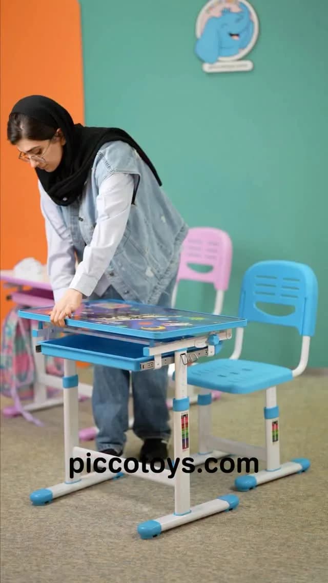 میز و صندلی تحریر کودک، رنگ آبی و سفید، جنس پلاستیک و فلز، میز و صندلی کودک